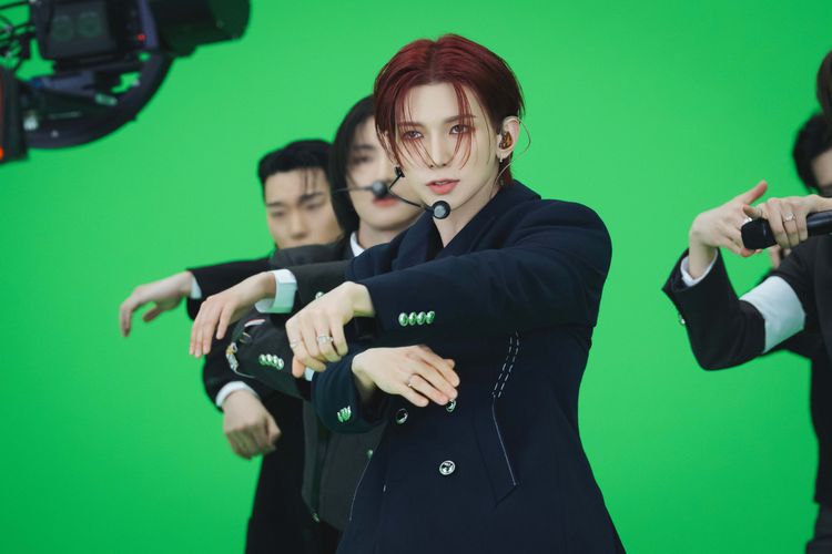 ATEEZ: LIGHT THE WAY IN CINEMAS