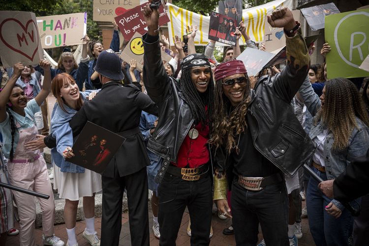 Girl You Know It's True