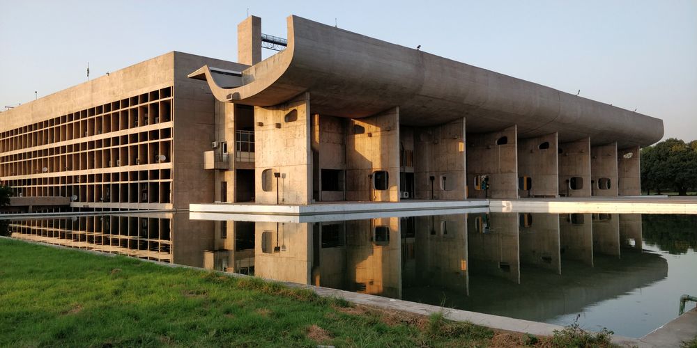 Kraft der Utopie – Leben mit Le Corbusier in Chandigarh OmU