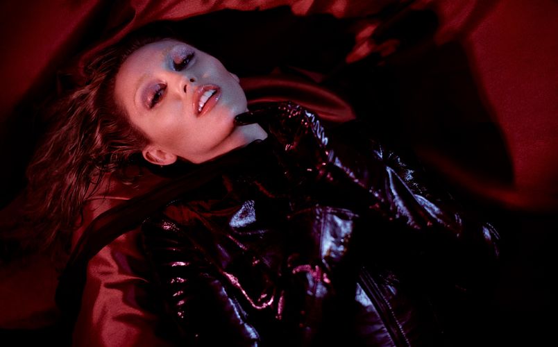 Miley Cyrus: Something Beautiful