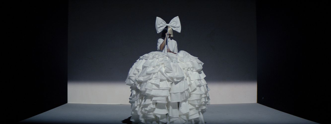 Sia: Nostalgic For The Present