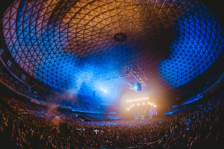 Holding Back the Years: 40 Years of Simply Red, Live in Santiago