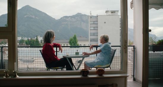 STOFF - Ein Spitzengeschäft